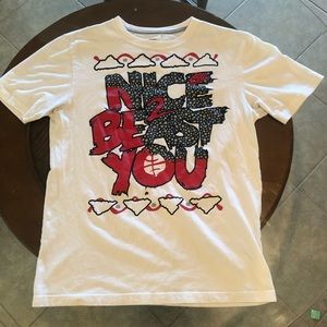 Nike t shirt graphic tee with embroidered logo